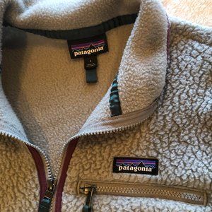 Patagonia Pullover Fleece Size Large - Women's